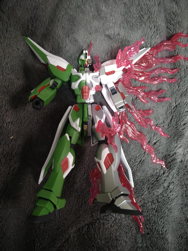 互いに磁石で設置していますのでこのようにすることも