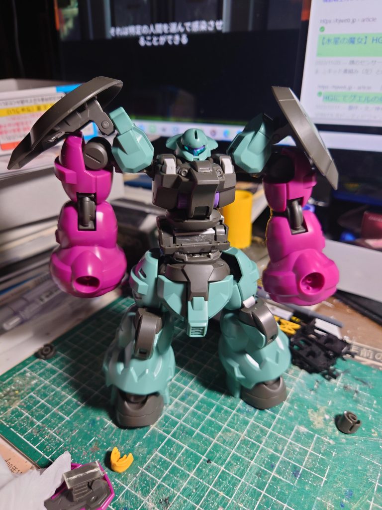 胴体延長案。全体のバランスを考えた結果、廃案としました。