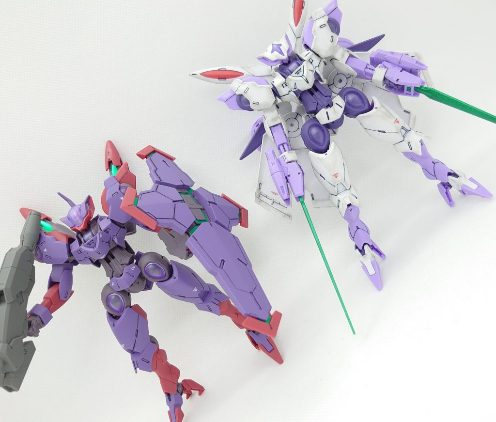 基となったベギルベウと2ショット。当時の組み立て方針と今の違いが見れてこれはこれで面白い。