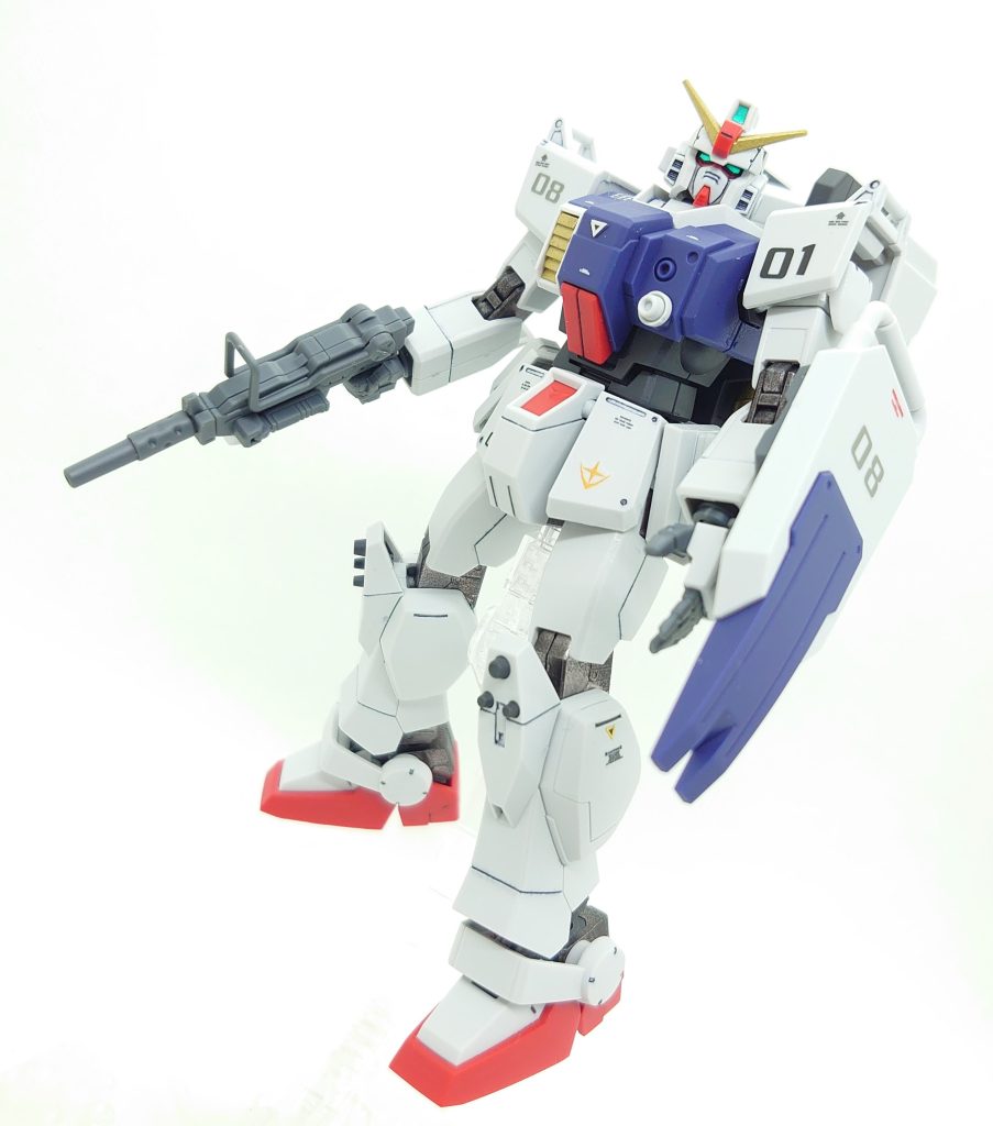 豊富な武装で遊び甲斐もある陸戦型ガンダムでした。部分塗装、墨入れ、デカール、トップコート仕上げです。お恥ずかしながら数ヶ月前まで『のっている』ものだとばかり思っており、初めて知った際の衝撃はなかなかのものでした。そんな思い出を振り返りながらの製作でした。