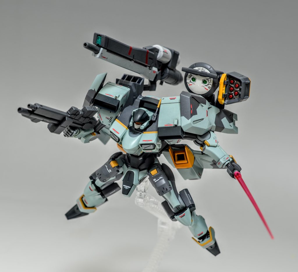 ザウォート・エアロは空力ウイングを搭載し積載可能量ギリギリに武装を追加した戦闘攻撃仕様。