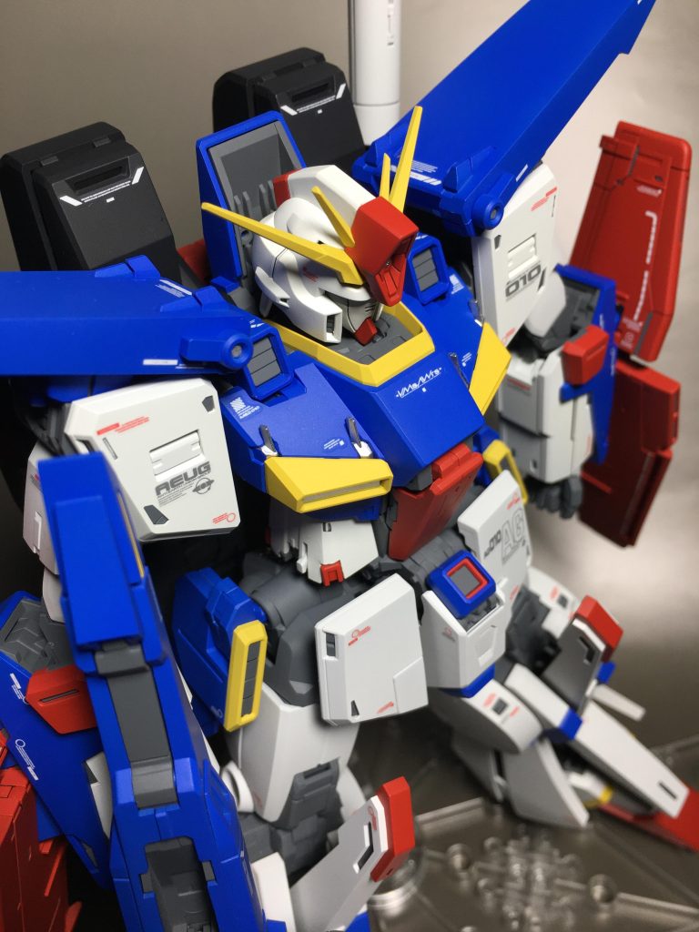 バーニア内の色分けも別パーツ化されてるので、塗装し易いです。