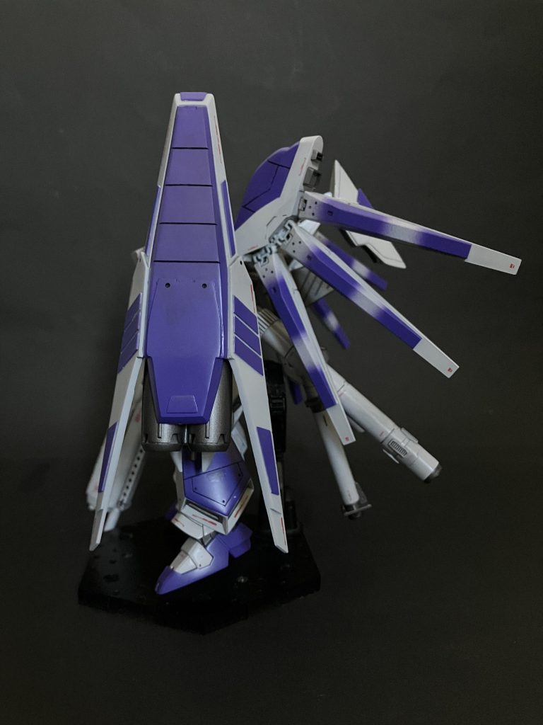 やっぱりHi-νのファンネルはグラデーションのイメージが強かったからグラデーションにしました