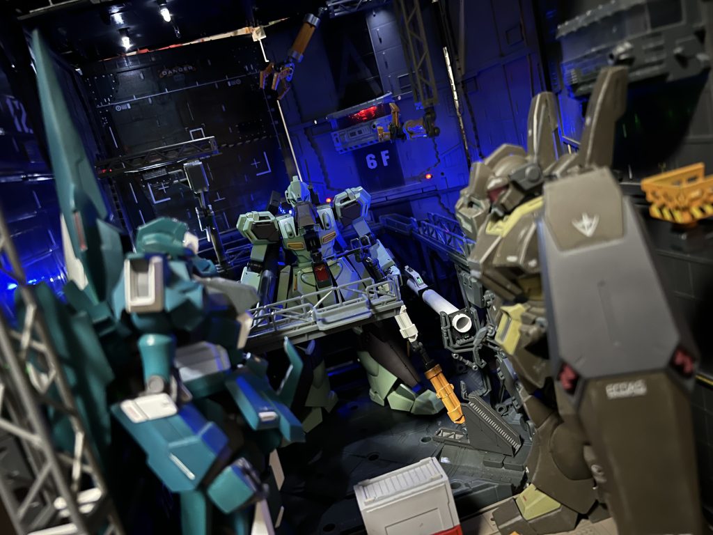 AE＆地球🌏連邦軍EFSF ネェルアーガマ内MS格納庫ジオラマ♪–2枚目/制作者：SINANJU