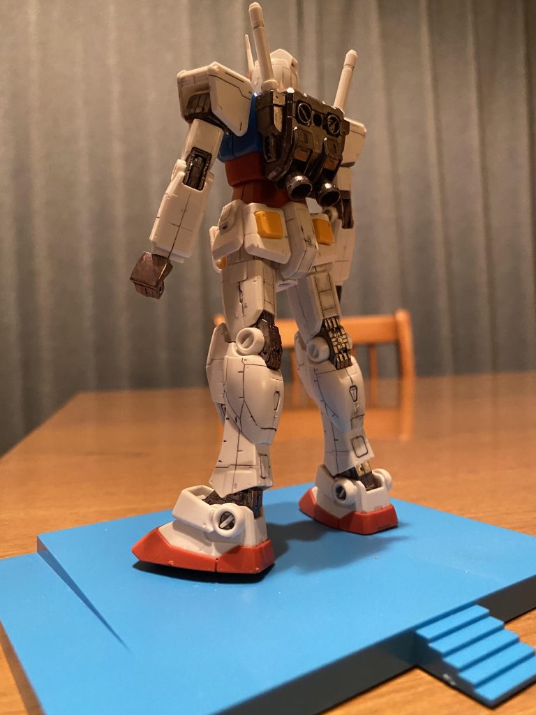 ファーストガンダム。うちのいろんなジオラマのシーンで大活躍です。