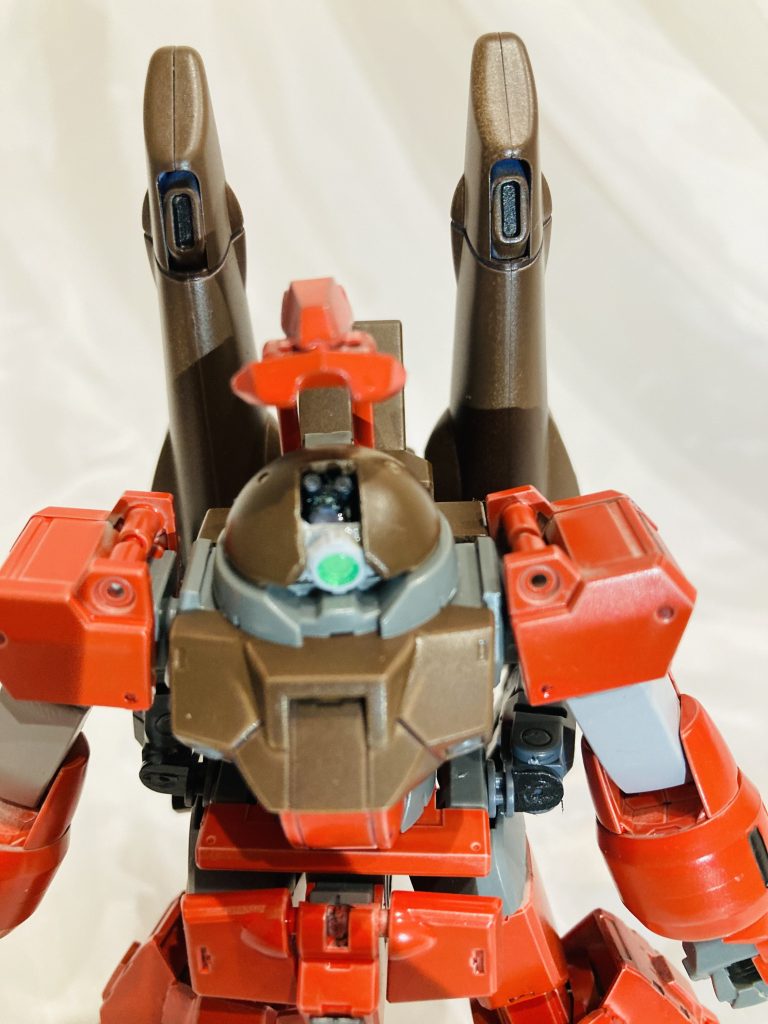 デミトレーナーのギミックを活かしてバルカンファランクスを再現。バルカン部分のみ唯一リック・ディアスのパーツを使ってます。