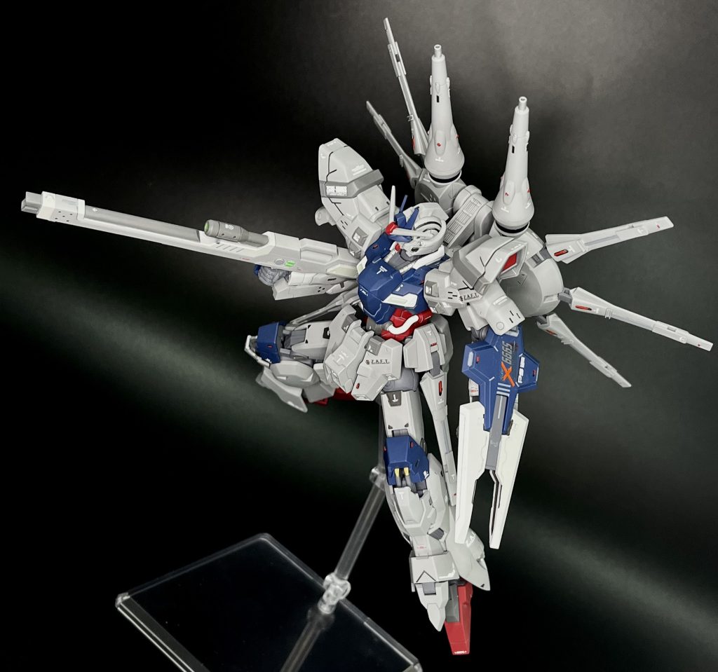 『MA-BAR78F 高エネルギービームライフル』を装備して