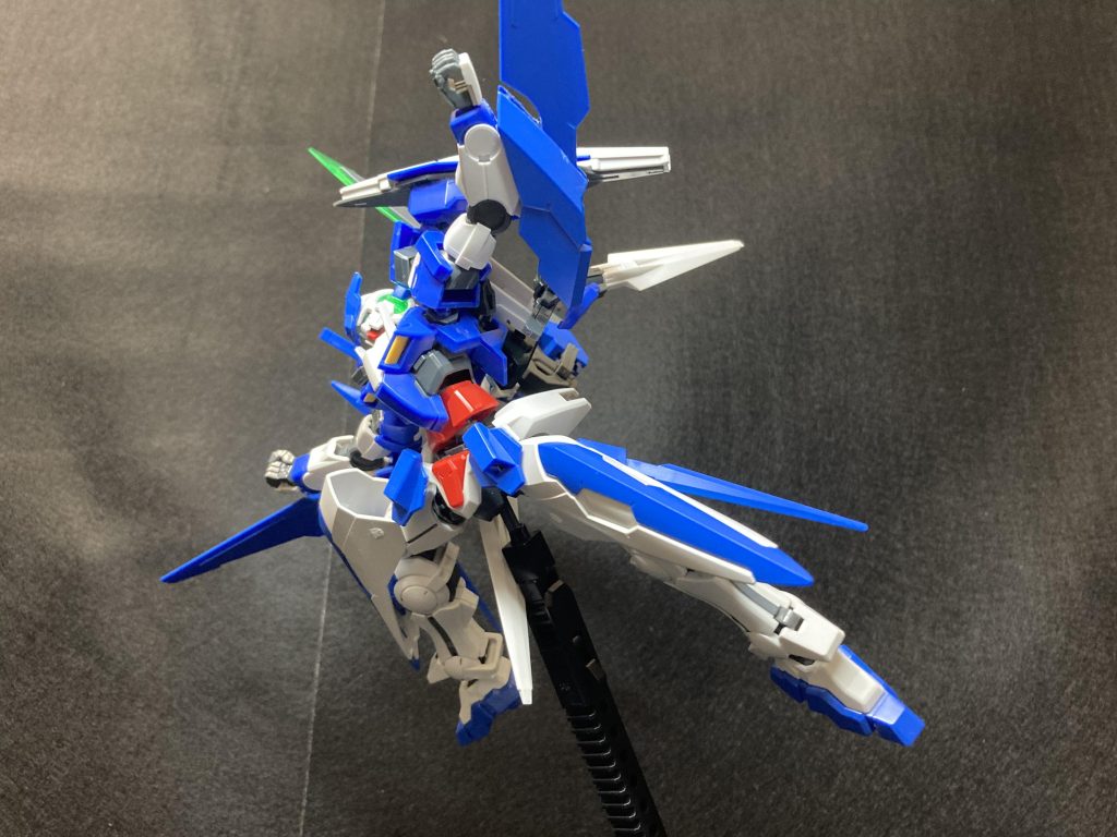 「皆が皆君の行動を善意として受け取ってくれるとは思わないで欲しいんだけど」エクシアスノードロップ刹那・F・セイエイが乗り回したやつを混ぜて強く…かっこよく！太陽炉がどこにあるのか分からないがトランザムが可能、最新話でめっちゃ強いことしちゃってラスボスを超える性能を持っているかもしれない…もしかしたらエクシアがラスボス…なんてことも？有り得るかもしれないパイロットはキノシタ・サクラ影が薄く影が薄いパイロットとしての腕はまあまあ強くは無いサクラなのに青い機体に乗ってます！（ピンク系に乗れ）詳しくはこちら！エクシアスノードロップと、ここまでが主要キャラです！続いてサブキャラクター！