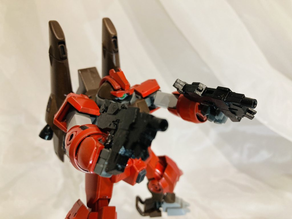 ビームピストルの代わりにビームマシンガンを装備。