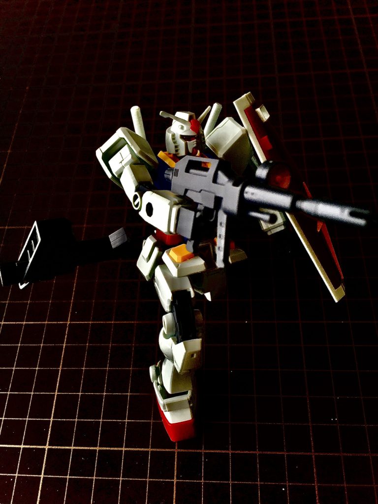 RX-78-2 GUNDAM–3枚目/制作者：pinkmomonga