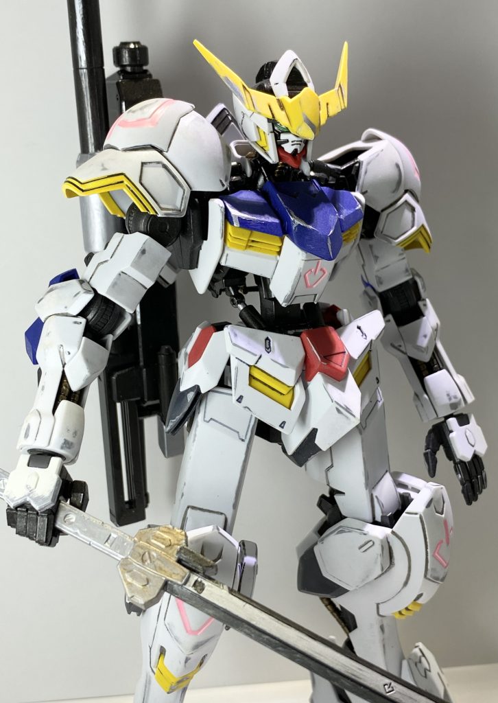 味気ない基本立ち姿勢はこんな感じ。