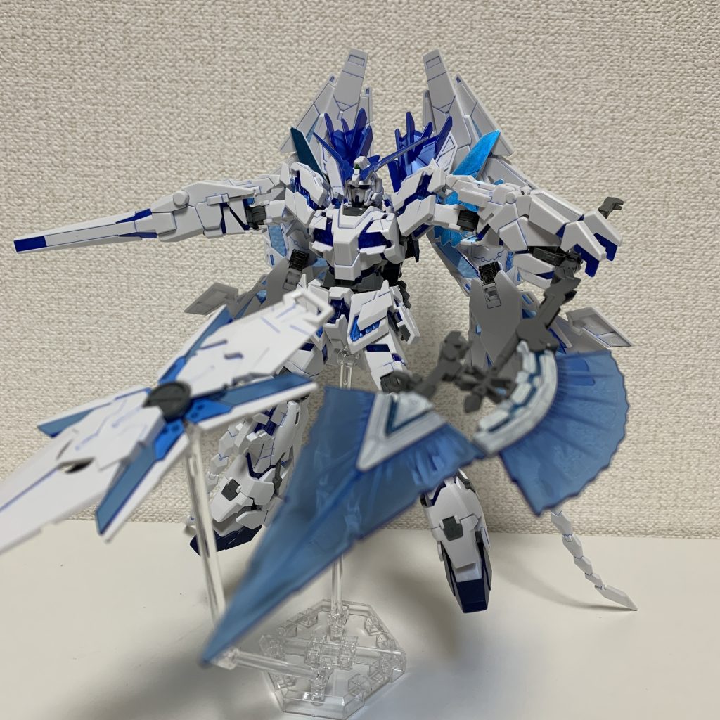 スミ入れをブルーしたところがポイントです♪