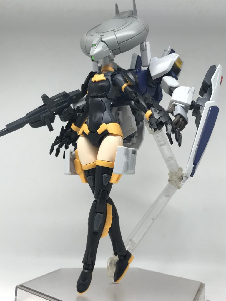 最後にイメージ作りの段階最初髪の毛を触手っぽくしたかったのですが、時間がかかりそうなので断念この作品、今までガンスタに投稿した私の作品の中で一番のお気に入りになりました🤗どこかチープさが漂う私の新作を、高クオリティにみせる技術が当初よりレベルアップしてる気がするドン!…他人に見られるのがここまで作製意欲に繋がるとは…愛犬のりんご「僕はいつもご主人様のガンプラを見てあげてるワン🐶」金魚のデメ吉「そんなテクよりプラモ作製技術を磨くデメ🐠」気に入ってくれた方は是非goodボタンとチャンネル登録をお願いします←YouTubeやってません🙄もしレギュレーションを回避し、好評だったらタママントと同じくシリーズ化するかも?🤗