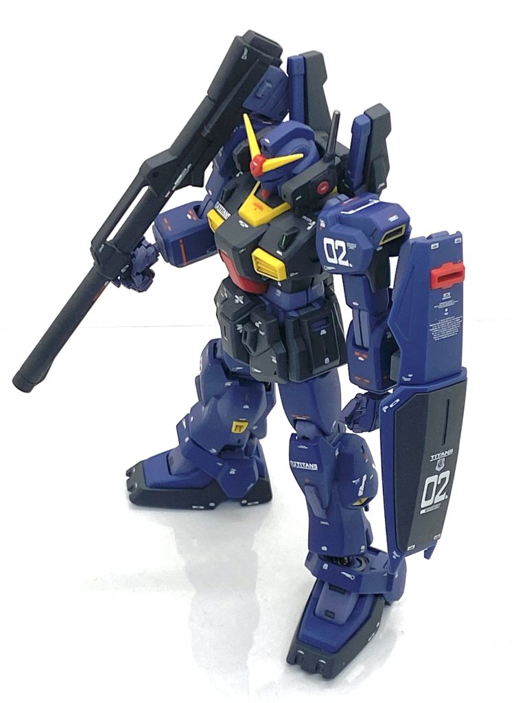 メタリック以外の部分は(クレオス)Mr.カラーGXスーパースムースクリアーを吹き付けております。