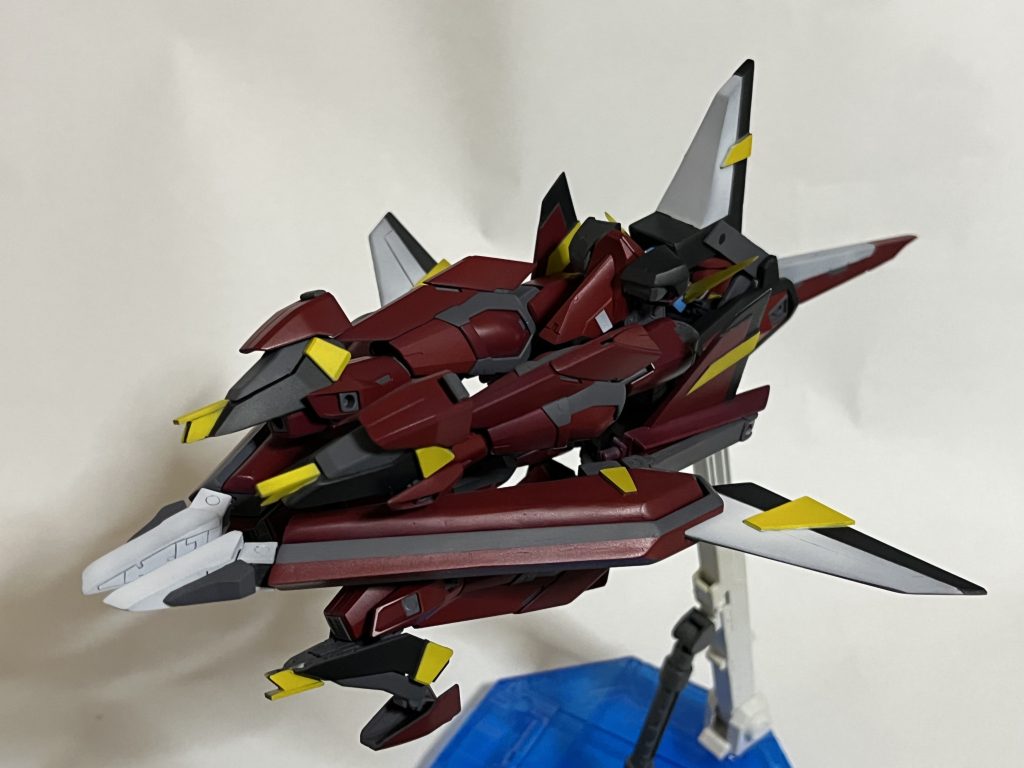 そしてこれがこの機体の目玉！MA形態です！イージスガンダムといえばですよねロッソイージスではさらにウイングバインダーが追加されています