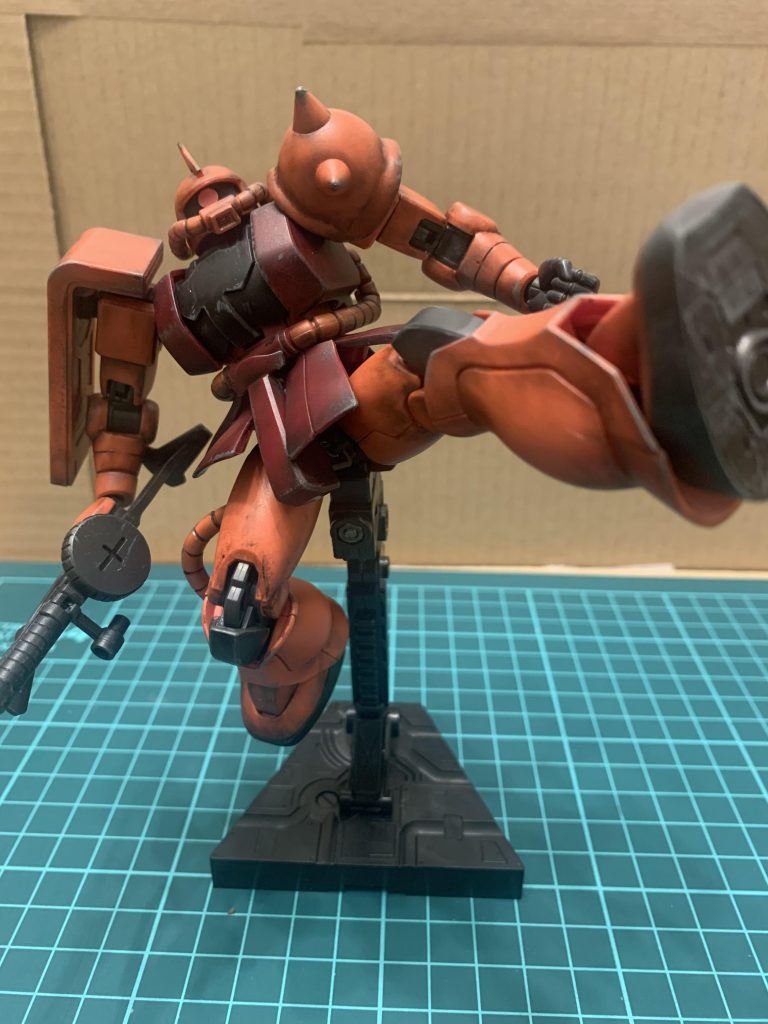 HG シャア専用ザクⅡ–4枚目/制作者：仮性の王(仮)