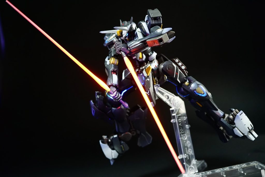 リアアーマーに付属したビームサーベル