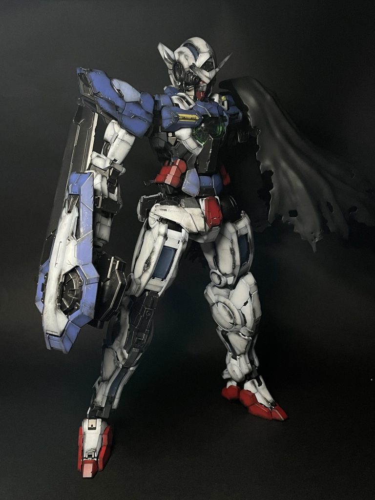 今回、外装は全てグラデーション塗装を行いました。パーツは大きいものが多かったので塗りやすかったです。