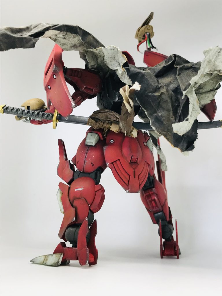 後ろからパシャリマントがくしゃくしゃですが…そこが良い!