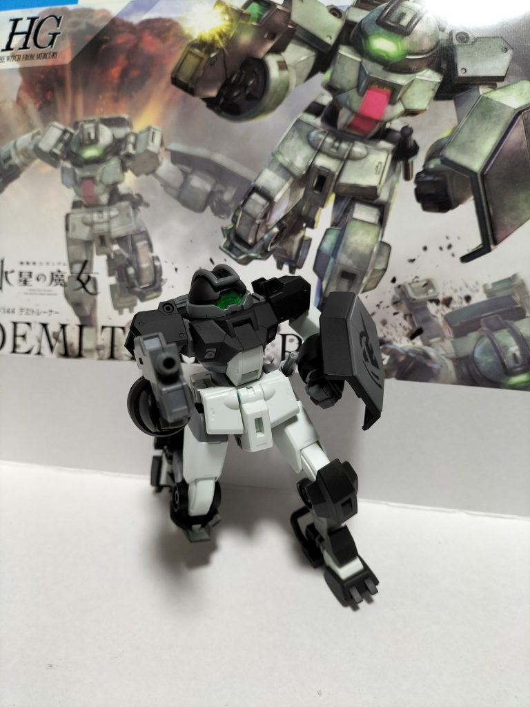 実習中？アンテナはないから決闘では無さそう…