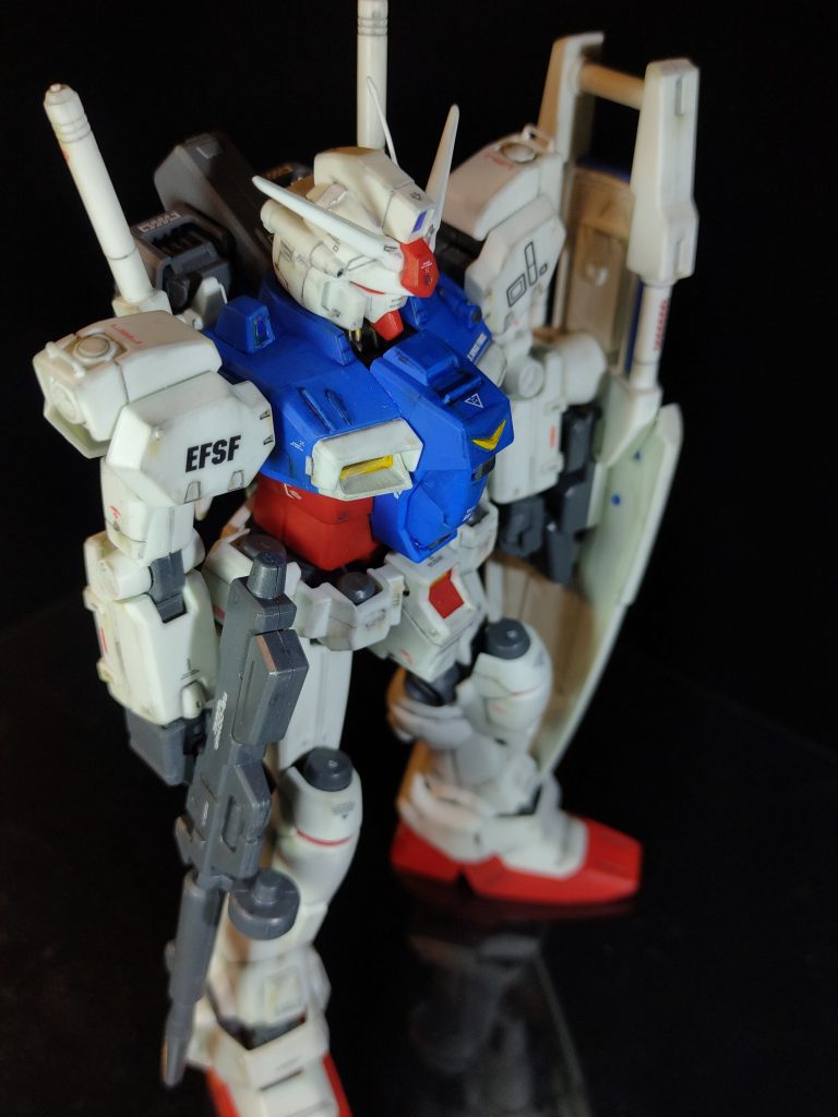 胸にはランナープラ板でフィンを付けたり