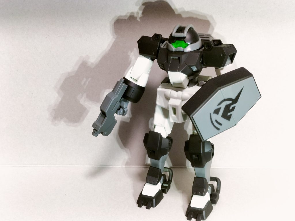 シックな色合いのつや消しブラック。