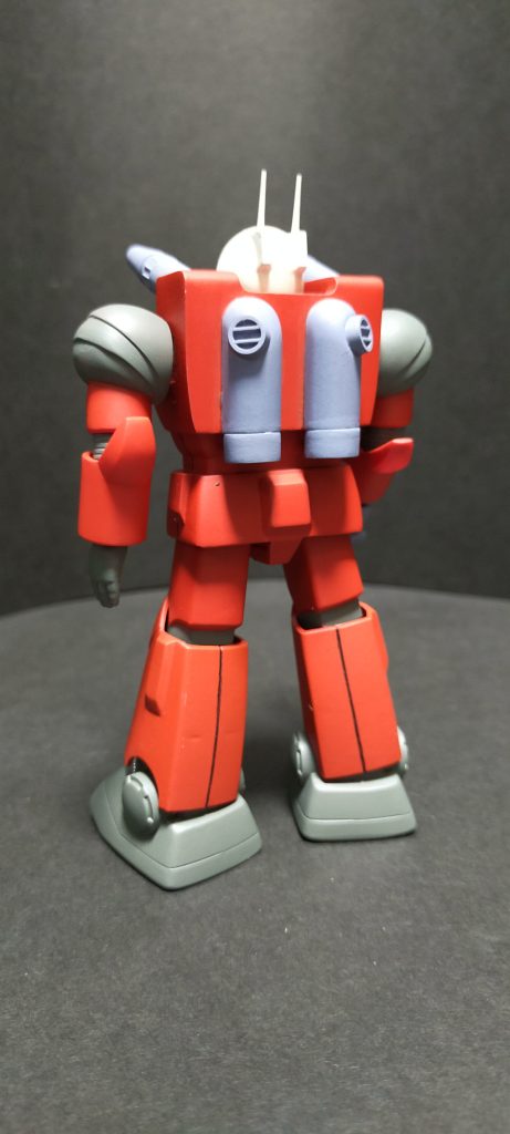 昨年から、塗料を水性に移行しようと、ラッカー塗料を使い切るキャンペーンを勝手に推進していて、まずは缶スプレーを消化するため、余ってたモンザレッドで塗装。残り物なので足りなくなってしまい、途中から瓶のモンザレッドを筆塗り。つや消しかければ、わかりゃしません。