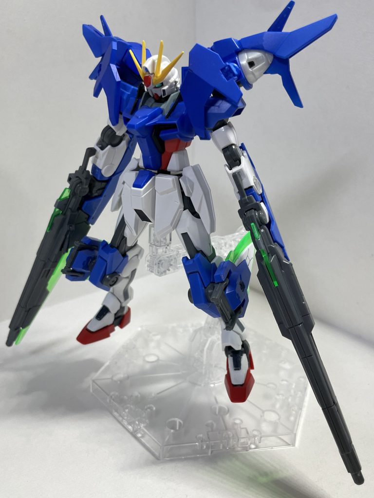 セブソ/Gの膝、ダブルオースカイのウイング、ビルドストライクの頭の大きさが丁度よく、シルエットが気に入ってます。