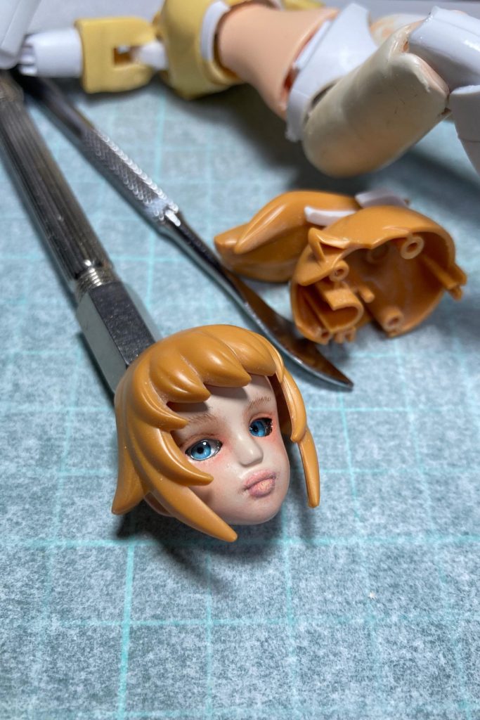 この髪型のほうが良かったかもドールヘア貼り付け画像はお見せできず・・・