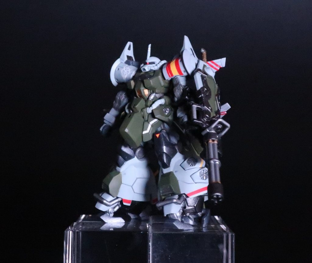 アーティファクト3弾の製作1体目ですが、これまでで最も作りやすかったです。肩アーマー以外に後ハメ加工が必要なく、塗装がやりやすかったです。