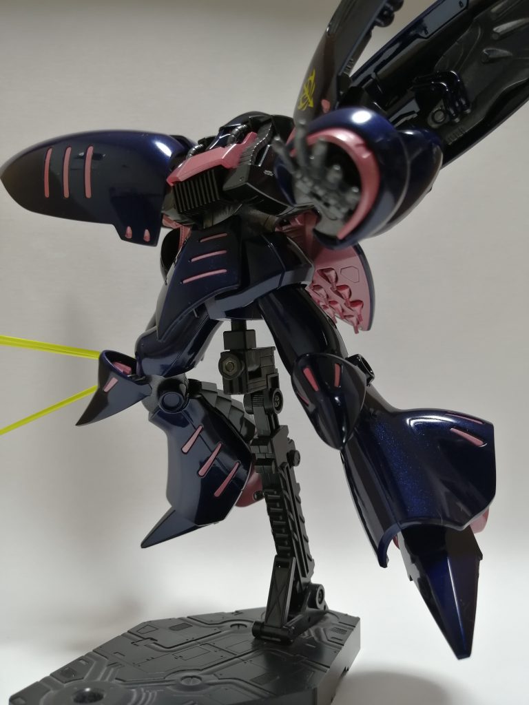 アクションポーズ。手足はあまり動かないです。最後まで見ていただき、ありがとうございます😸