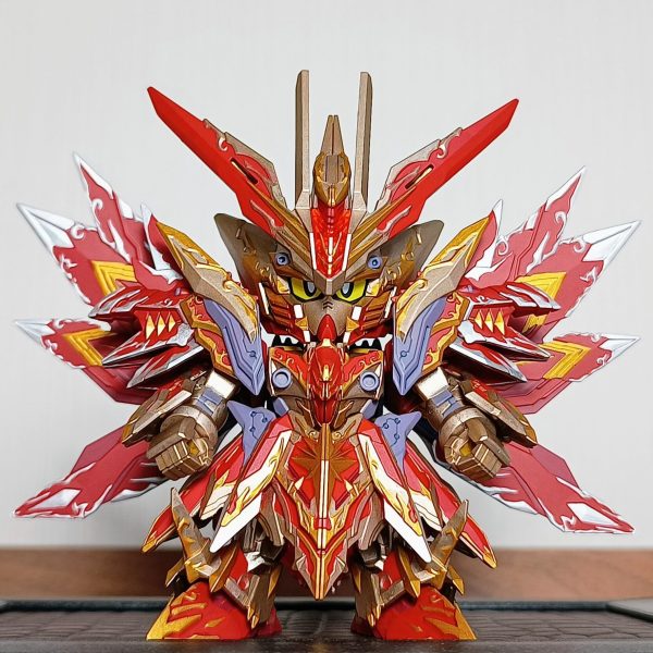 …そしてスペリオルストライクＦドラゴンがあらわれた。