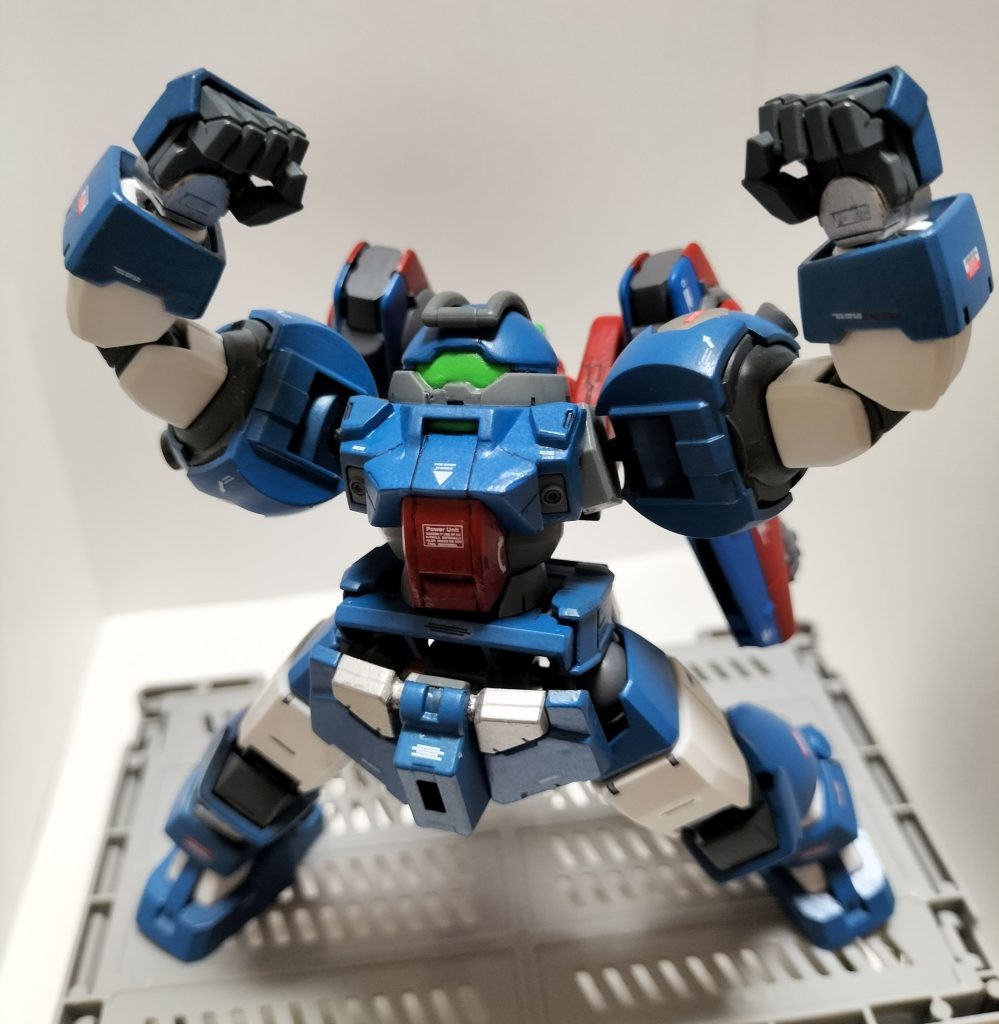 力こそパワー!!接近できれば勝ち・できなきゃ負けみたいな戦い方がハッキリしているイメージ。格ゲーなら投げキャラ相当かも。サイドアーマーはGフレームのジムの腕です。