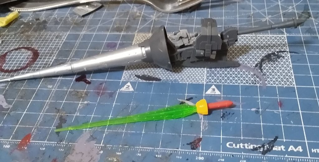 ランスはコトブキヤのバトルランスビームサーベルはアストレイノーネイム＋Rギャギャ＋何かの柄