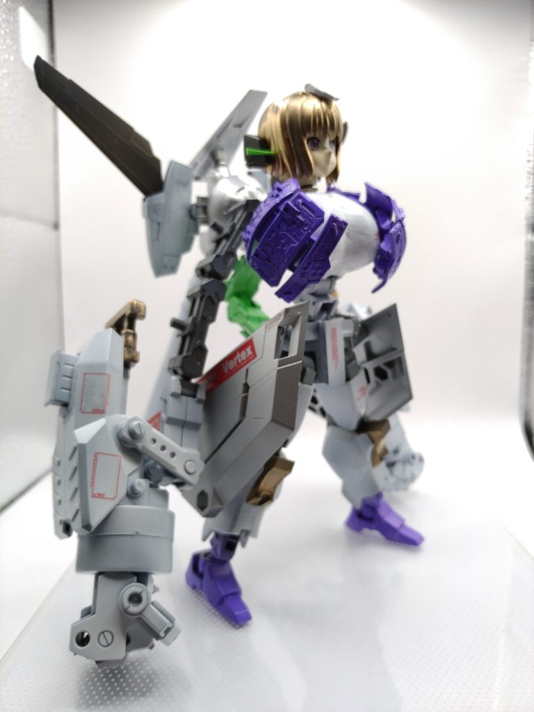 白背景で撮ってみたバージョン。おまけにスマホも新調したのでどっちの操作にも慣れていない酷い状況。