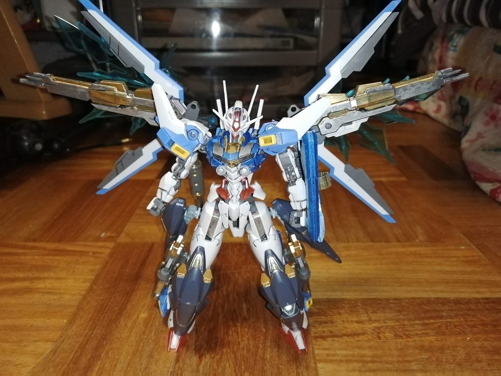 ここからTwitterに上げて無い新規画像スタンド無しで自立可能　ブースタなし　後ろの肩にも穴開けた　(エアリアルは穴が多いといろいろできる)