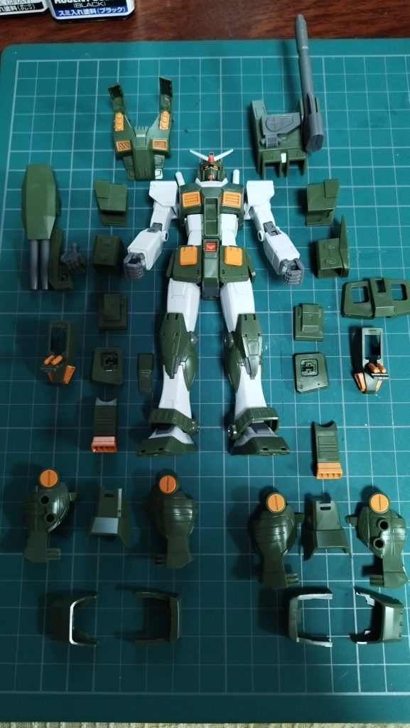 パチパチ墨入れしながら素組み