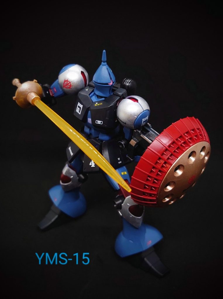 今回は、ツィマッドのデカールを購入して練習も兼ねて貼りましたが、バランスが難しいかったです