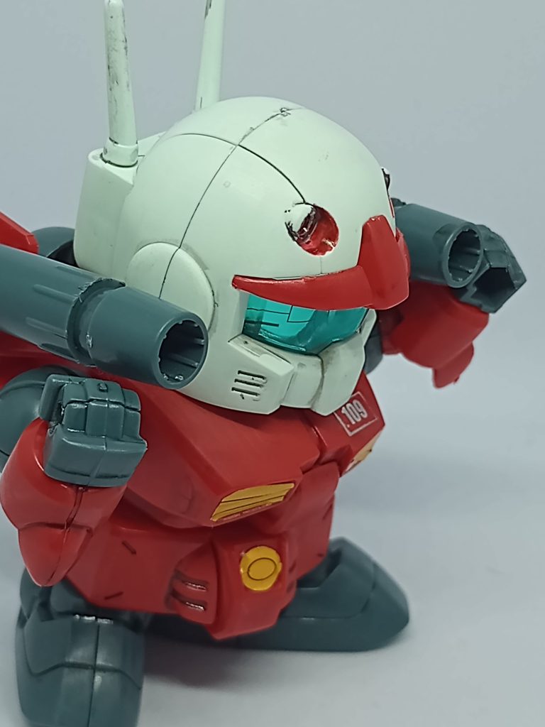 めっちゃ動きます。ＳＤなのに腕が曲がる。かっけええ!