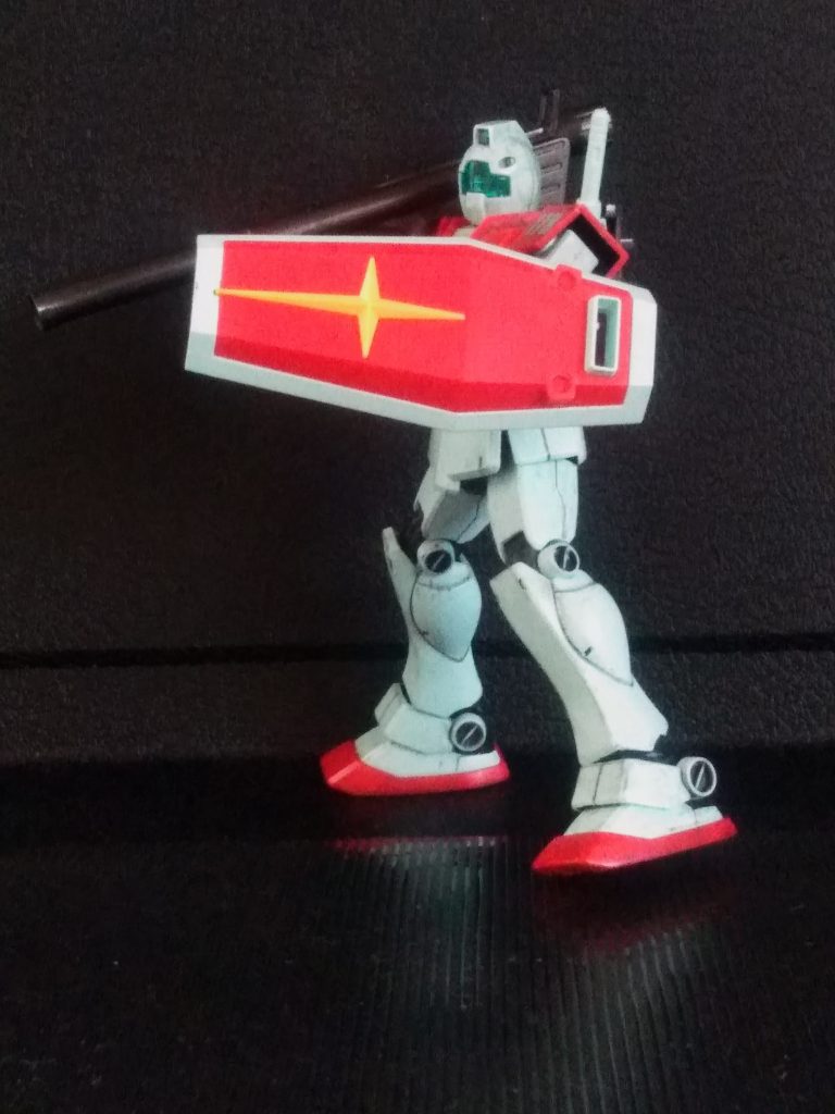 『エンリケ・ゴンザレス軍曹』砲撃戦が主任務、スペイン系で元プロ野球選手らしい。