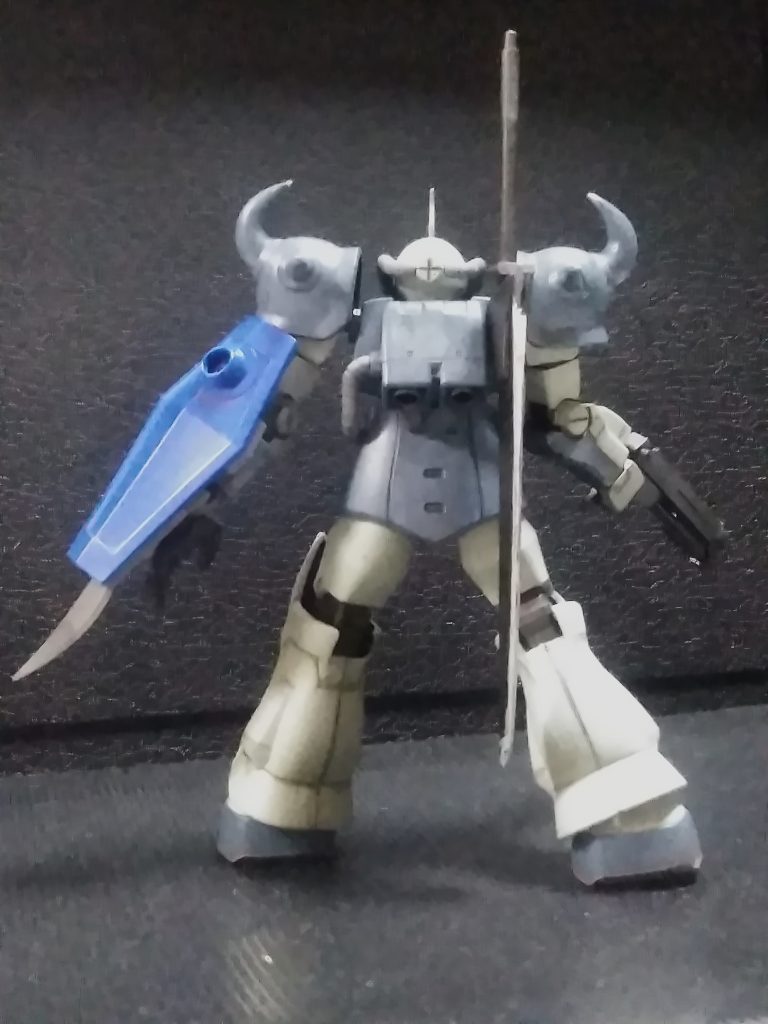 トレードマークの『ザッパー刀』は健在。