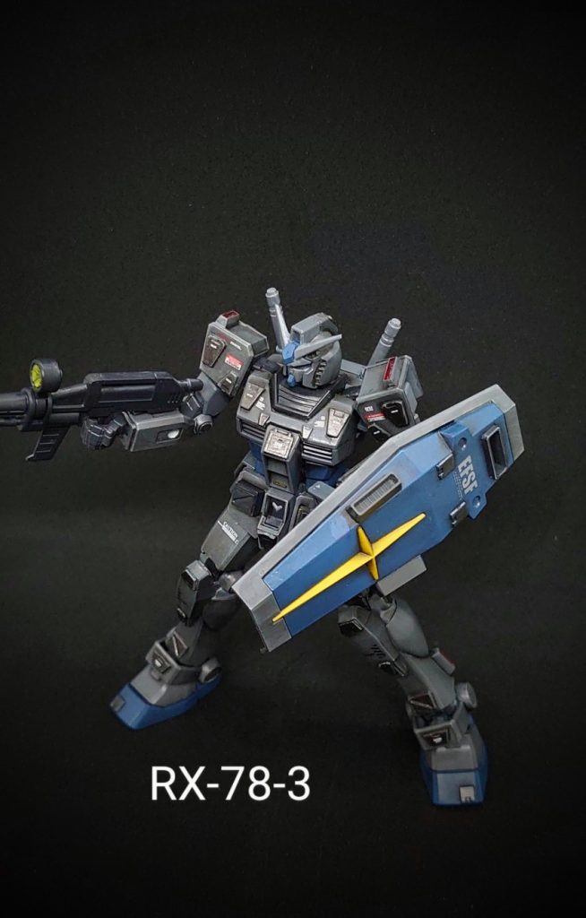 スジボリが絶望的に下手なので、コトブキヤのM.S.Gのパーツを付けまくりです。