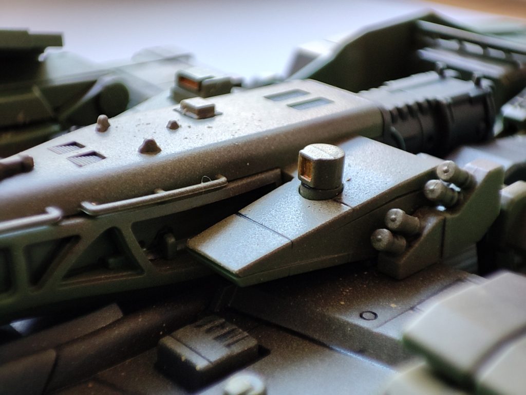 センサーはメタリックオレンジで爪楊枝塗装。