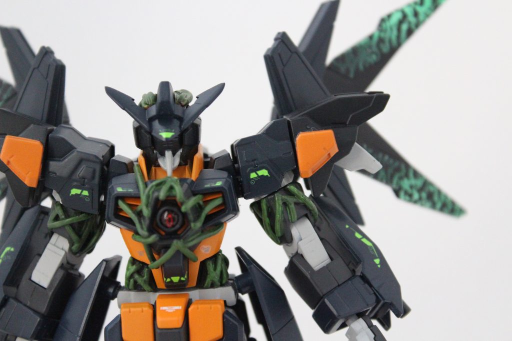 完全に配色をミスって黒とミッドナイトブルーの違いがわかりづらく全てが黒っぽい。武装作るの忘れた!いつか作ります。