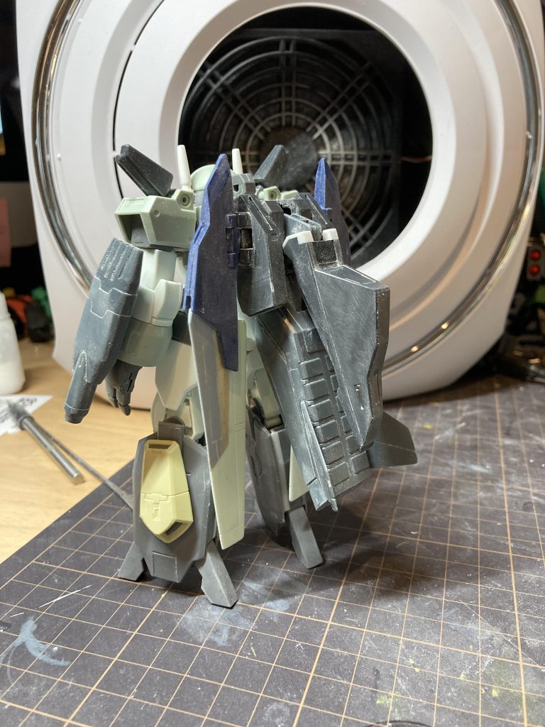 後ろがもりもり.