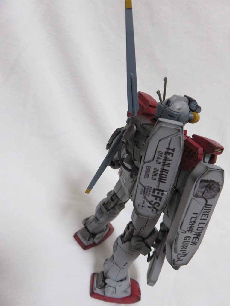 極端に長いシールドアンテナと細やかに動く追加装甲が特徴です