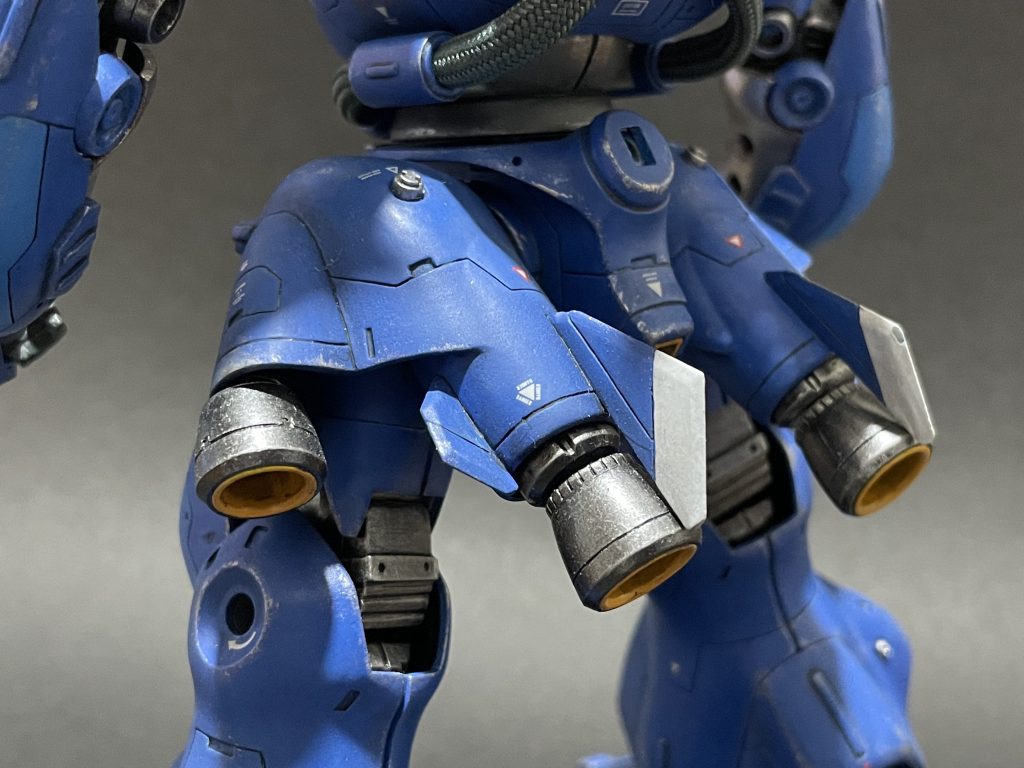 腰のスラスターには航空機の羽っぽいものを付け足してみました。あんまり意味はなさそうですがｗ