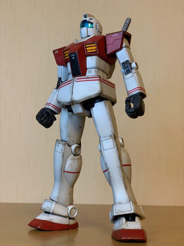 基本的には改修して綺麗に塗装するというフローを好んでいますが所属しているサークルにはウェザリングや迷彩塗装に全振りしいるメンバーがいるので自身の幅を拡げるためにもウェザリングにチャレンジしてみました!