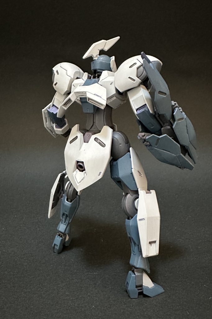 ブルーの濃淡での塗り分け。楽しかったです。筆塗り・全塗装ガンプラ　２０２３　その６