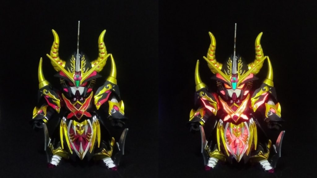 暗い色のキャラクター、特に悪役のキャラクターは、UV グロー効果をより明確にします